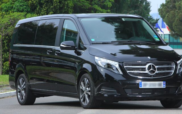 Mercedes Van EQV 300